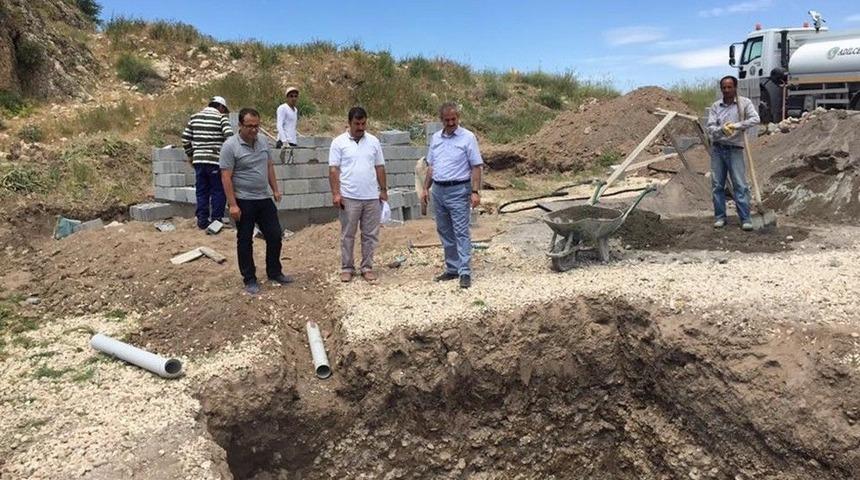 Adilcevaz Belediyesinden Plaj &Ccedil;alışması