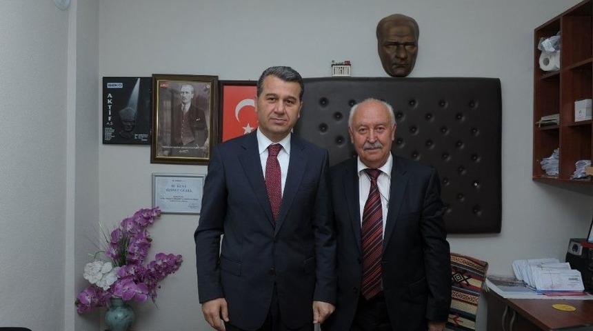 Vali &Ccedil;elik, G&uuml;ltepe Mahalle Muhtarı Ali Al&rsquo;ı Ziyaret Etti