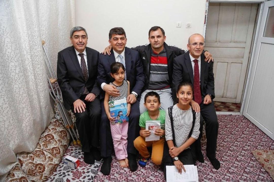 Şimşek İle Fadıloğlu, İftar &Ouml;ncesi Aileleri Ziyaret Etti