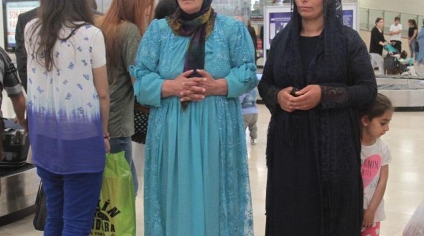 Y&uuml;ksekovalı Yağmur&rsquo;un Ailesi İstanbul&rsquo;da