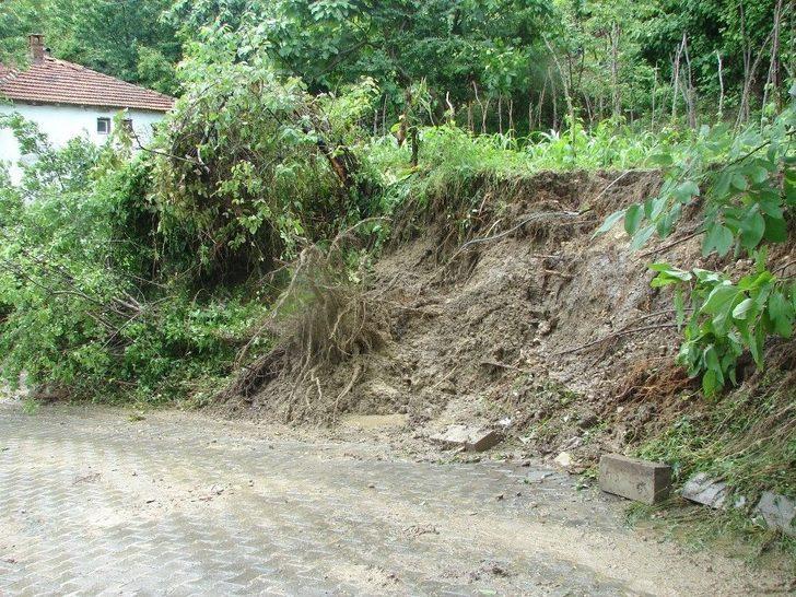 Çatalzeytin’i Sel Bastı, Evler Su Altında Kaldı G3