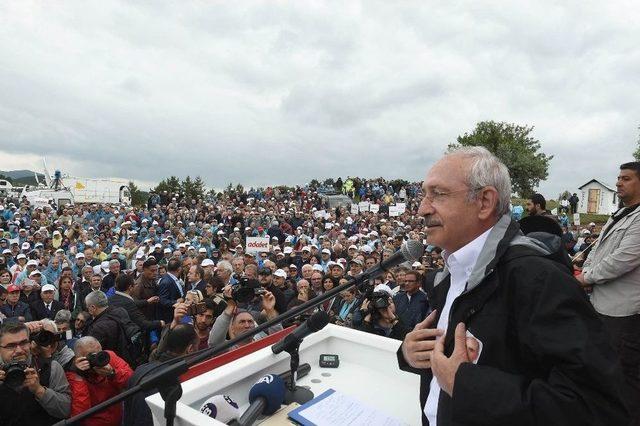 Kılıçdaroğlu, Grup Toplantısını ‘adalet Yürüyüşü’nde Yaptı