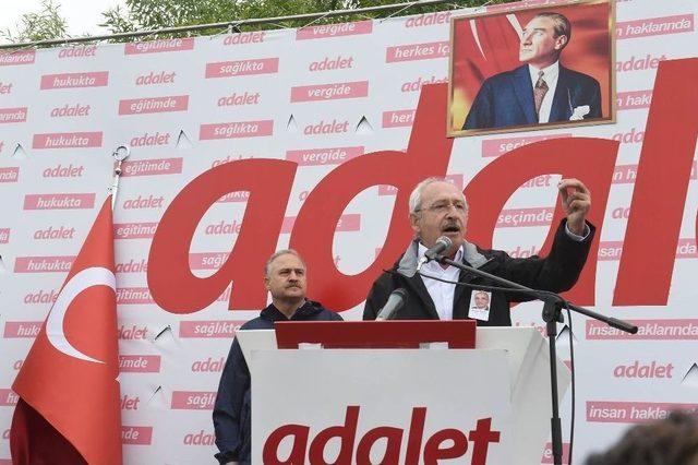 Kılıçdaroğlu, Grup Toplantısını ‘adalet Yürüyüşü’nde Yaptı