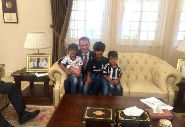 Katar'ın Ankara Büyükelçisi Salim Mübarek El-Şafi, Beşiktaş'a Üye Oldu