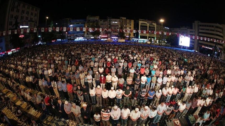 İlkadım&rsquo;da 10 Binler Birlikte Saf Tutacak