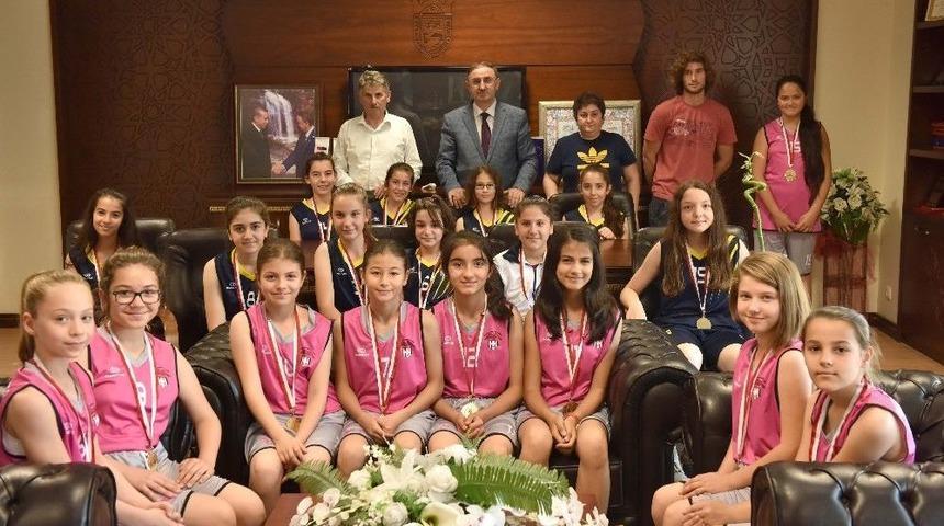 Pota&rsquo;nın Yıldızları Kupalara Ambargo Koydu