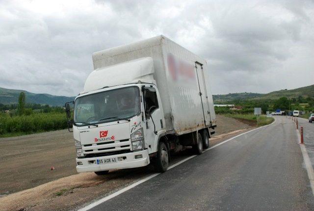 Tokat’ta Yolcu Minibüsü Şarampole Devrildi: 9 Yaralı