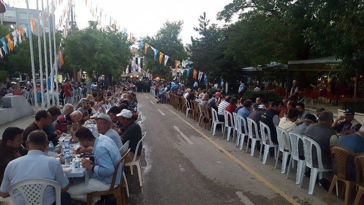 Sultangazi Belediye Başkanı Altunay, Memleketi Edirne’de 5 İlçede İftar Verdi G1