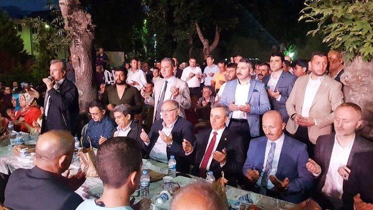 Sultangazi Belediye Başkanı Altunay, Memleketi Edirne’de 5 İlçede İftar Verdi G4