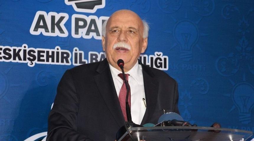 Bakan Avcı, Parti Teşkilatı İle İftarda Bir Araya Geldi