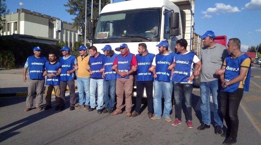 Eylemi S&uuml;rd&uuml;ren Sendika Y&ouml;netimine Polis M&uuml;dahalesi: 14 G&ouml;zaltı