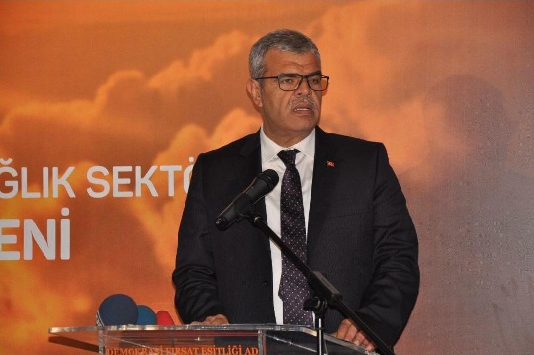 Başbakan Yardımcısı Veysi Kaynak: &ldquo;b&uuml;t&uuml;n D&uuml;nya M&uuml;ltecileri Alıp Almama Konusunda Referandum Yaparken T&uuml;rkiye Belli Standartları Taşıyanların Vatandaşlığına İmkan Vermiştir&rdquo;