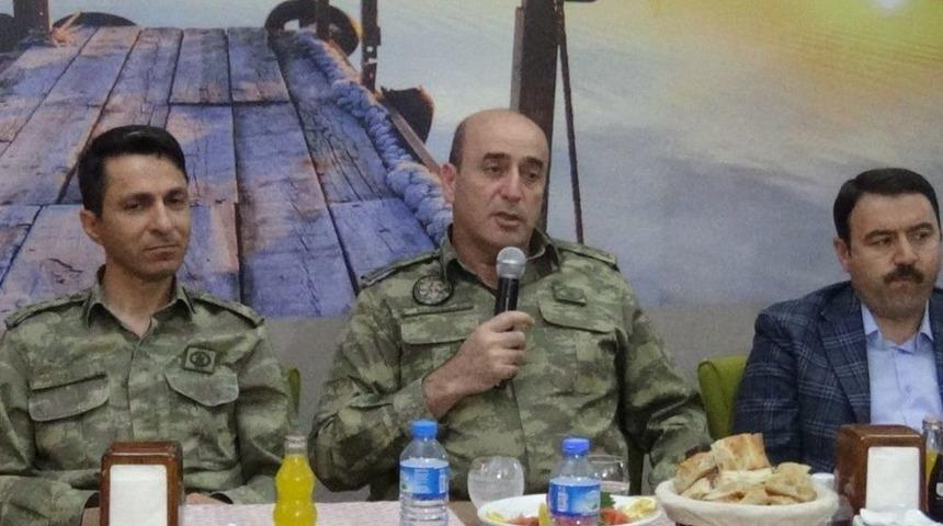 Vali Işın Korucularla İftar Yaptı