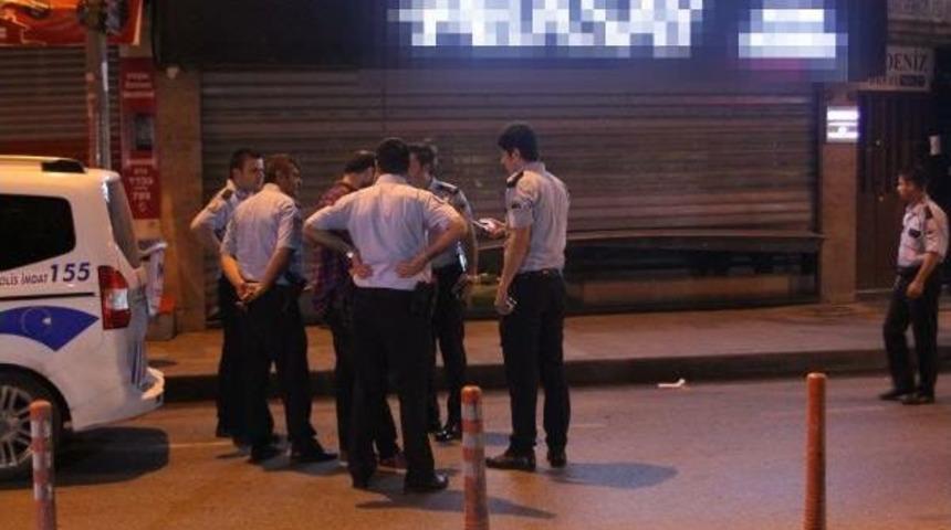 K&uuml;&ccedil;&uuml;k&ccedil;ekmece'de Kuyumcu Soygunu