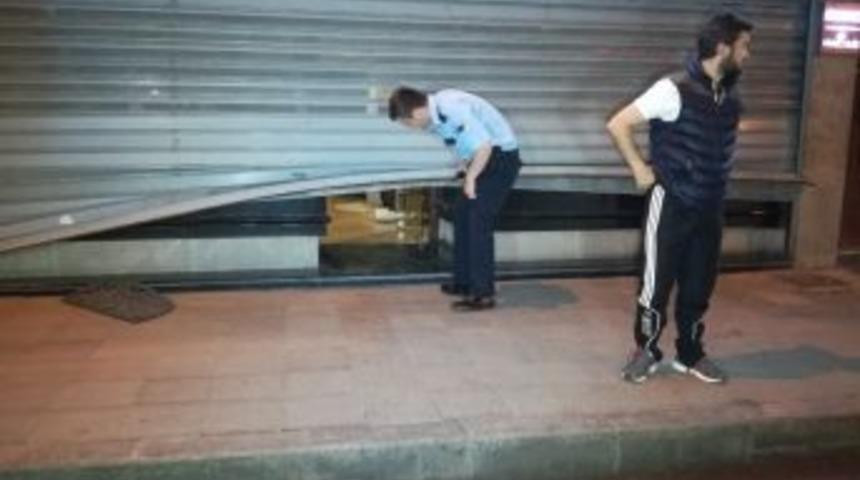 K&uuml;&ccedil;&uuml;k&ccedil;ekmece&rsquo;de Kuyumcu Soygunu