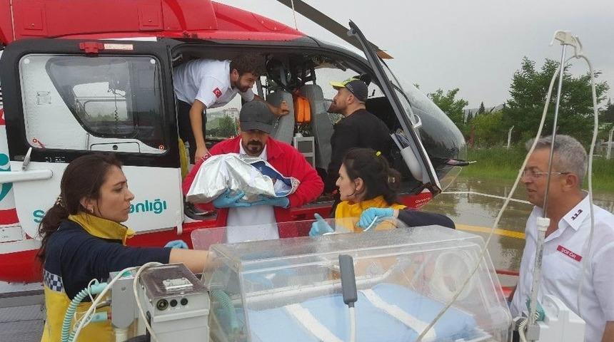Ambulans Helikopter Yeni Doğan Bebek İ&ccedil;in Havalandı
