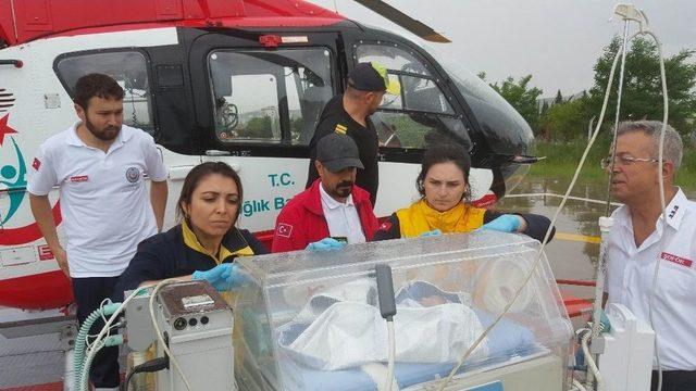 Ambulans Helikopter Yeni Doğan Bebek İçin Havalandı