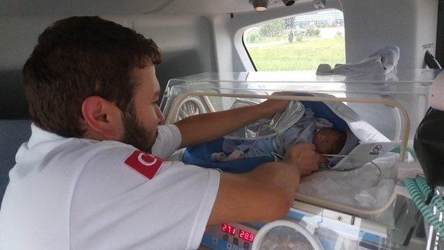 Ambulans Helikopter Yeni Doğan Bebek İçin Havalandı