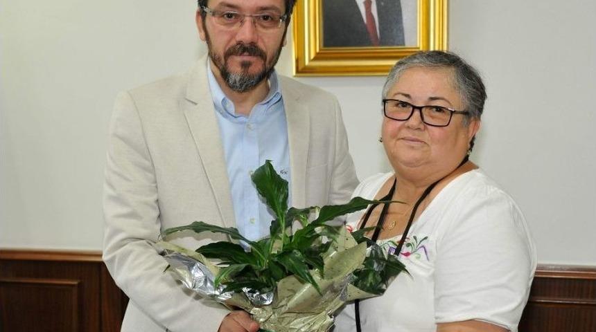 Hasta Yakınından Rekt&ouml;r Bircan&rsquo;a Teşekk&uuml;r Ziyareti