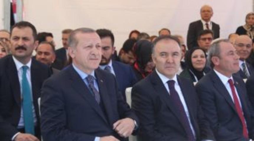 Denizli Valisi Altıparmak Yerine, Giresun Valisi Karahan Atandı