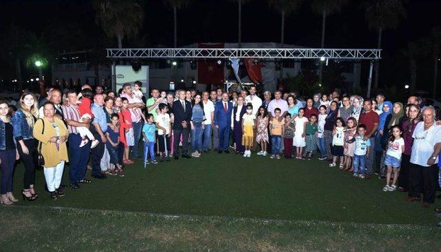 Vali &Ccedil;akacak Koruyucu Ailelerle İftarda Buluştu 1