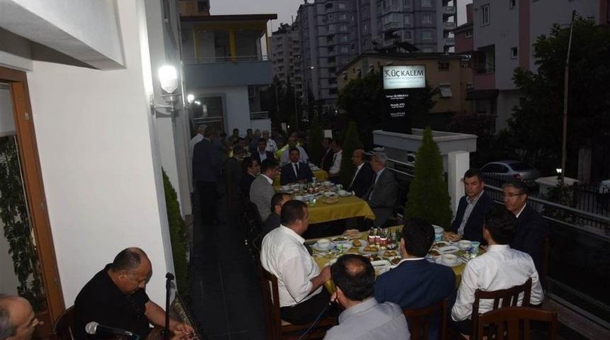 Vali Demirtaş, Mali M&uuml;şavirler İle İftarda Buluştu