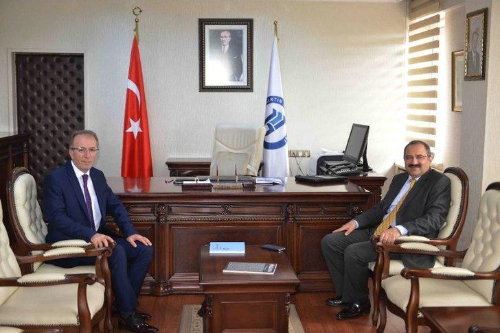 Zonguldak Valisi Kaban, Rektör Uzun’u Ziyaret Etti