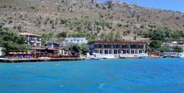 Cennet Bozburun'da Kaçak Otel Inşaatı