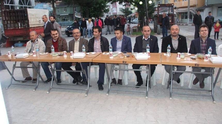 &Ccedil;avdarhisar Belediyesinden Halka İftar