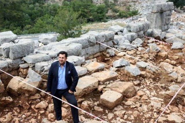 Büyük İskender'in Fethedemediği Termessos'ta 2300 Yıllık Yol Bulundu