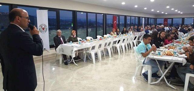 Altınova Belediye Başkanı Dr. Metin Oral: