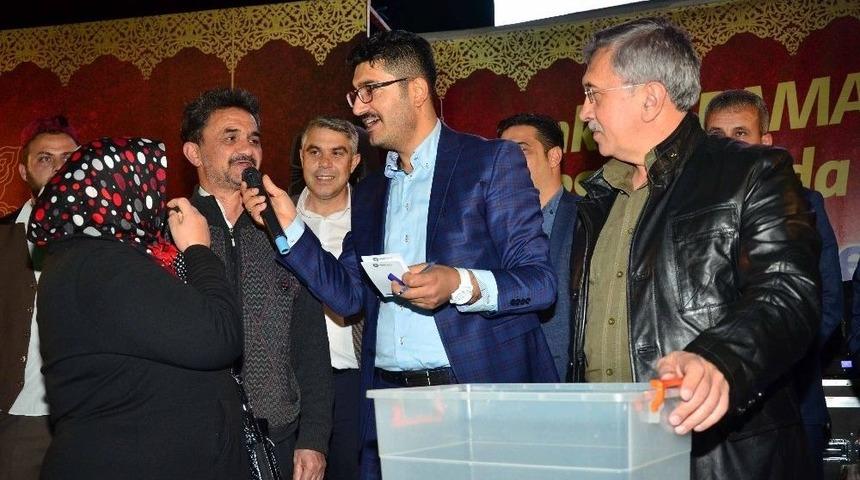 Pursaklar Belediyesi 10 Kişiye Umre Hediye Etti