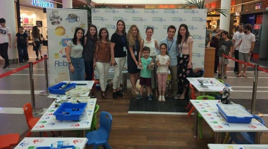 Forum Magnesia&rsquo;nın Robotik Yarışması&rsquo;na Miniklerden Yoğun İlgi
