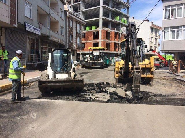 Eyüp’te Yol Bakım Çalışmaları Devam Ediyor