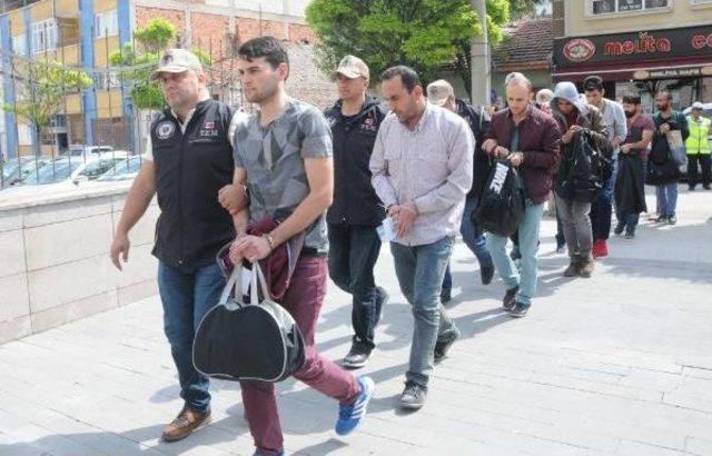 Eskişehir'de Fetö Şüphelisi 14 Jandarma Adliyede