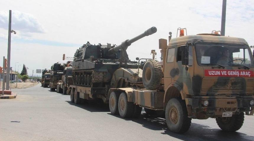 Suriye Sınırına Fırtına Ob&uuml;s İle Top&ccedil;u Bataryaları Sevk Edildi