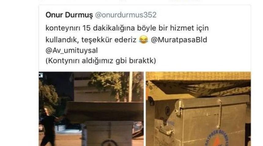 Kanepeyi &Ccedil;&ouml;p Konteyneriyle Taşıyıp Belediyeye Teşekk&uuml;r Ettiler