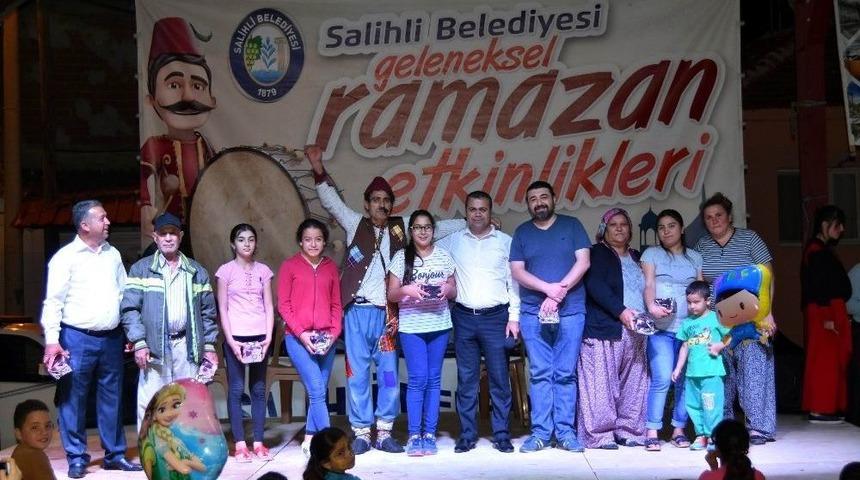 Adala&rsquo;da &Ouml;nce İftar, Sonra Ramazan Eğlencesi