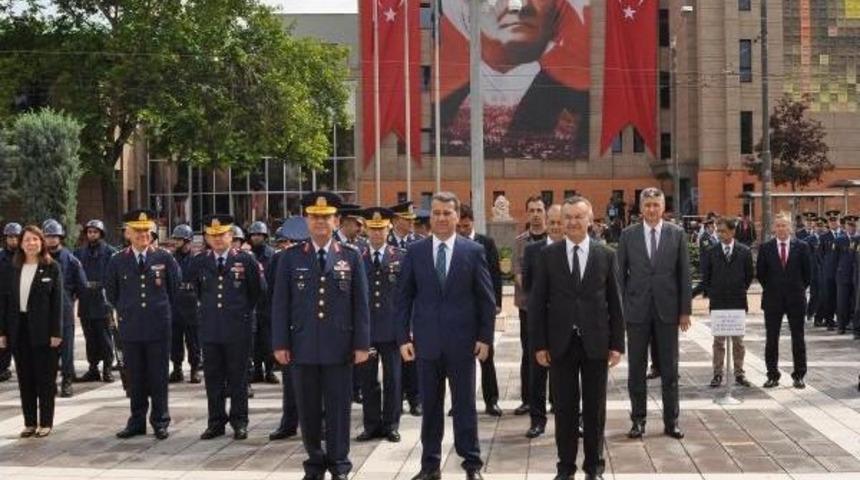 Atat&uuml;rk'&uuml;n Eskişehir'e Gelişinin Yıld&ouml;n&uuml;m&uuml; Kutlandı