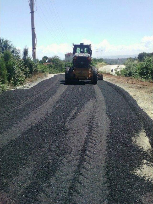 Ak&ccedil;akoca Belediyesi Bağlantı Yolunu Asfaltlandı 1