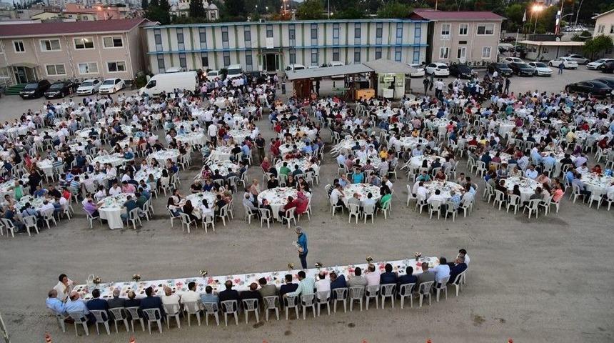 Başkan S&ouml;zl&uuml;&rsquo;den İftarda &lsquo;g&ouml;n&uuml;ldaşlık&rsquo; Vurgusu