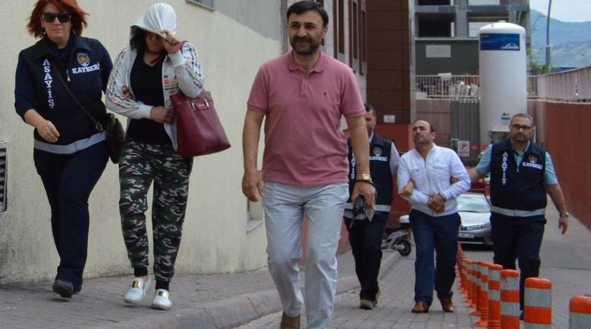 Kayseri&rsquo;de Fuhuş Operasyonu: 2 G&ouml;zaltı