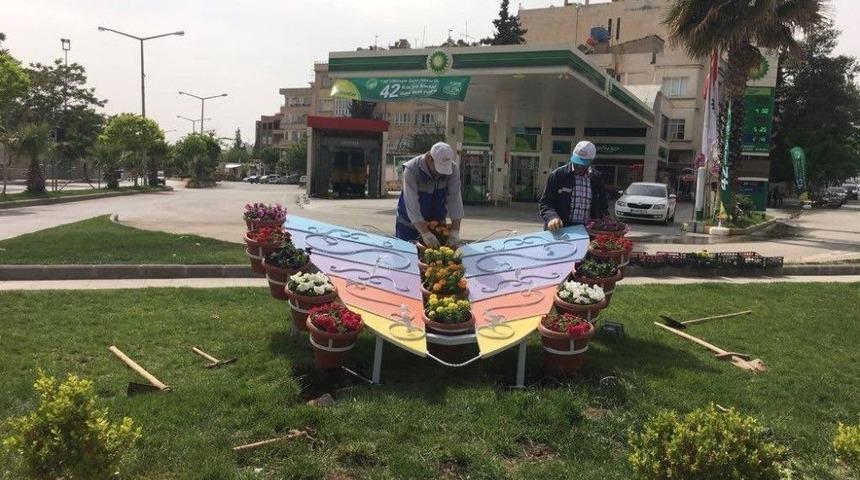 Kilis Belediyesi Park Ve Bah&ccedil;elerde &Ccedil;alışmalarını Hızlandırdı