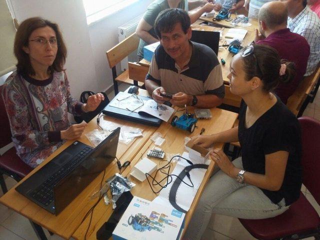 Biga&rsquo;da &Ouml;ğretmenlere Kodlama Eğitimi 2