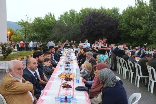 Gürsu’da Şehit Ve Gazi Ailelerine İftar