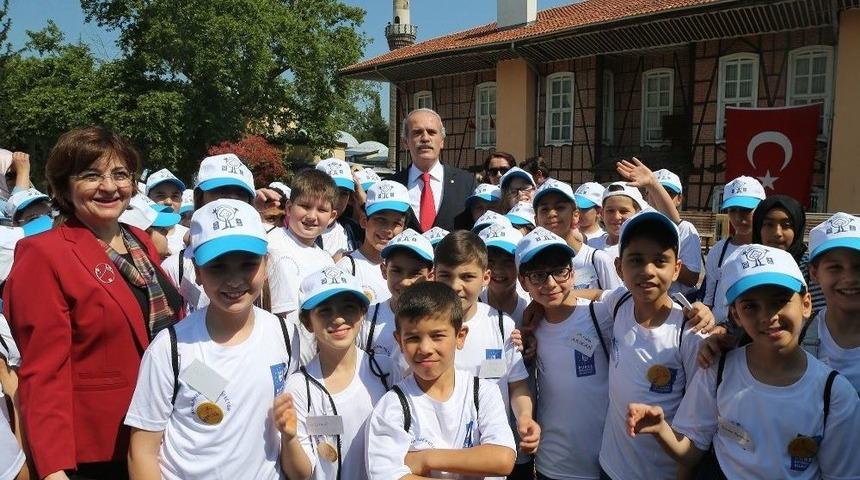 Evrensel Mirasın G&ouml;n&uuml;ll&uuml; Bek&ccedil;ileri