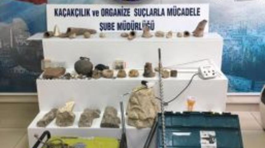 Hatay&rsquo;da Tarihi Eser Ka&ccedil;ak&ccedil;ılarına Baskın