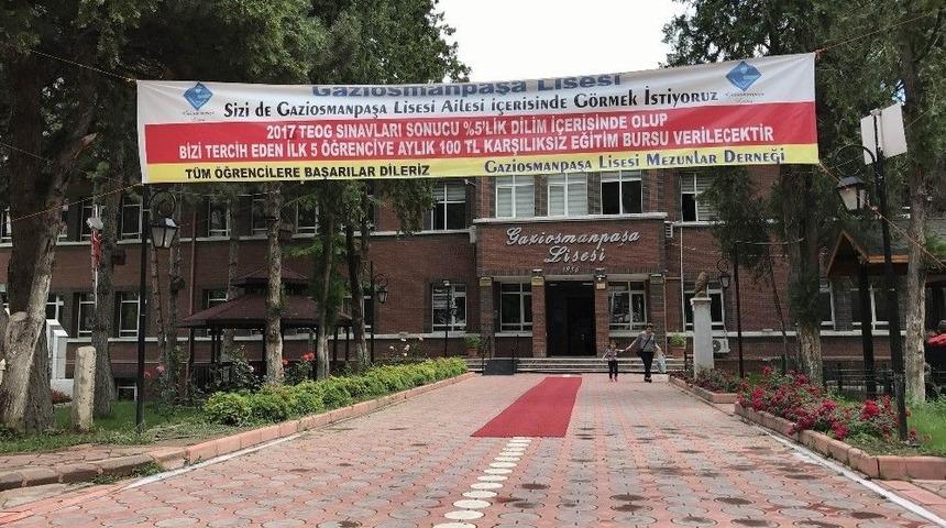 Kayıt Yaptırana Burs Veren Devlet Lisesi