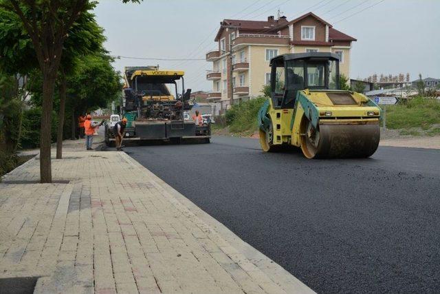 Kartepe’de Asfaltlama Çalışmaları Devam Ediyor