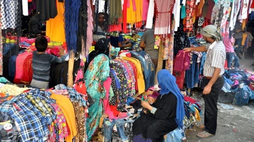 Ak&ccedil;akale Esnafı Satışlardan Memnun Değil